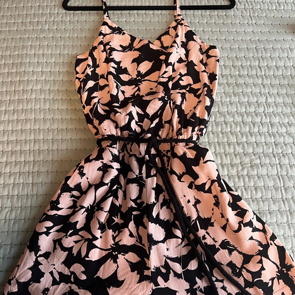 Evereve Black and Pink Floral Dress
